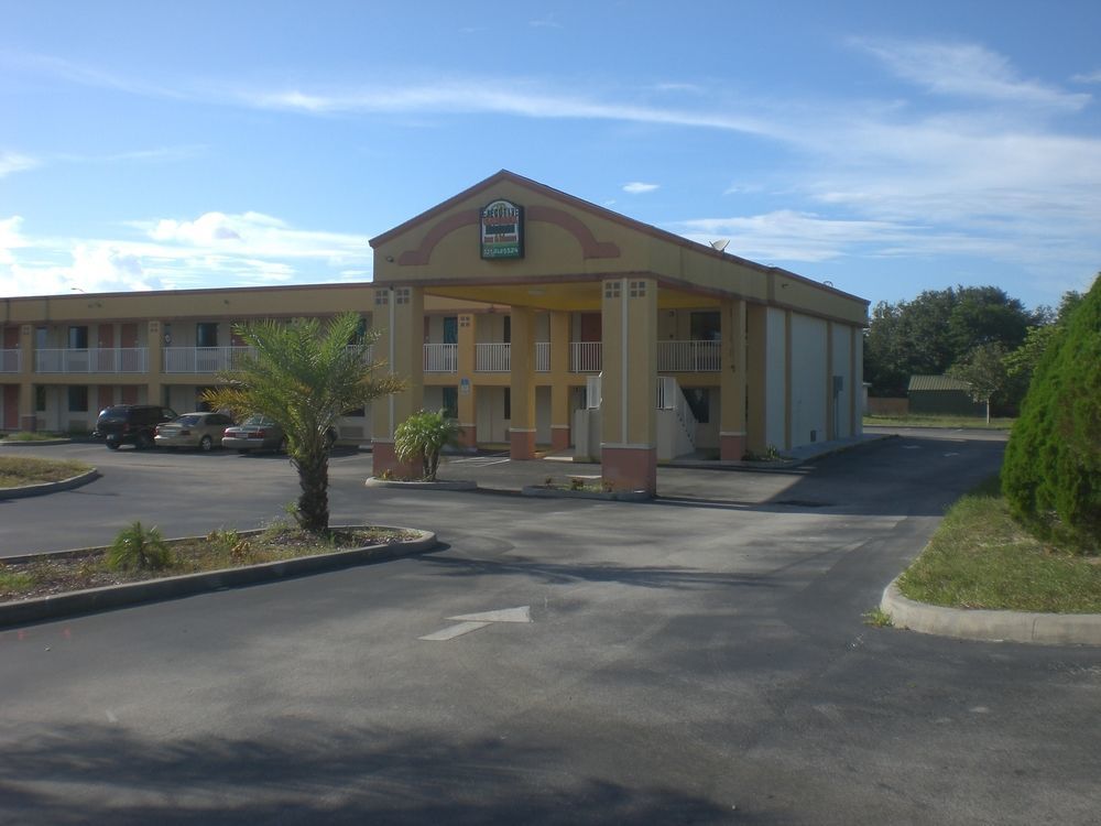 Executive Garden Titusville Hotel Εξωτερικό φωτογραφία