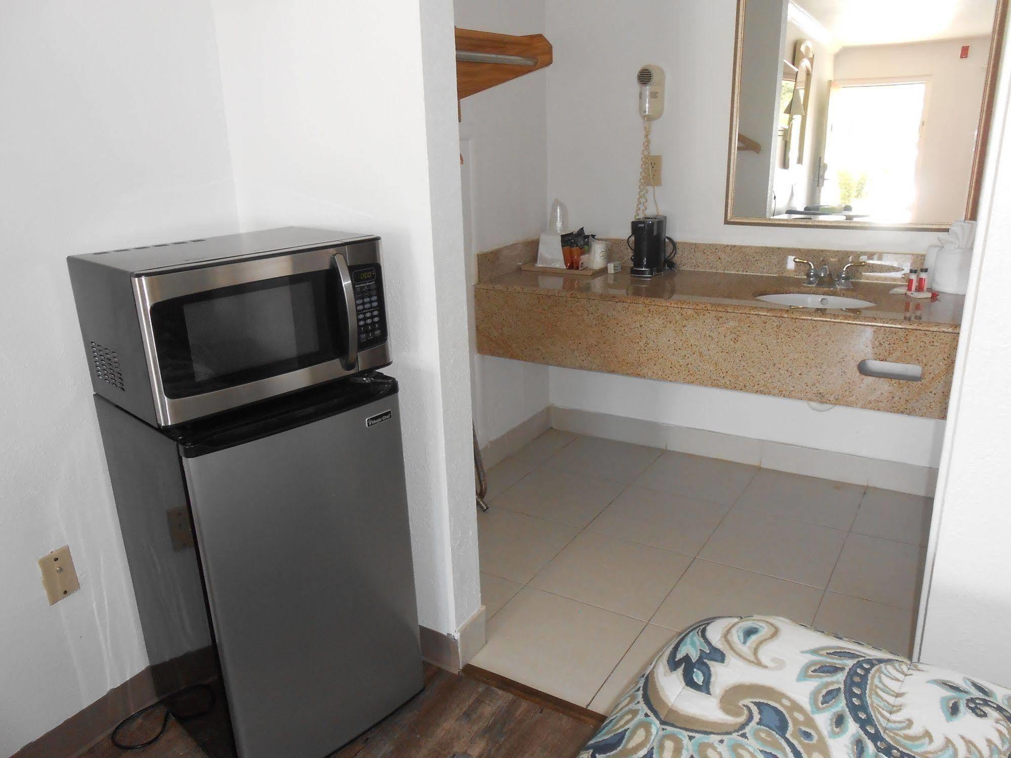 Executive Garden Titusville Hotel Εξωτερικό φωτογραφία