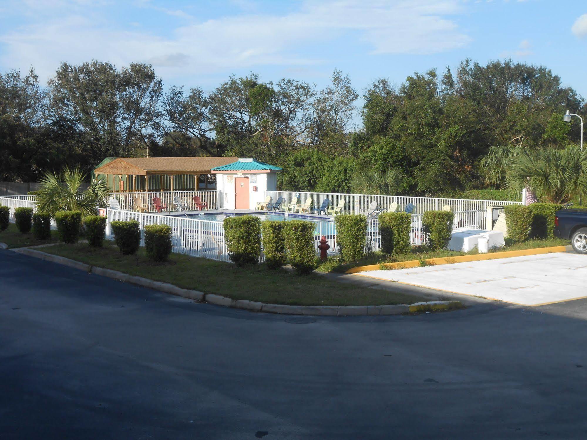Executive Garden Titusville Hotel Εξωτερικό φωτογραφία