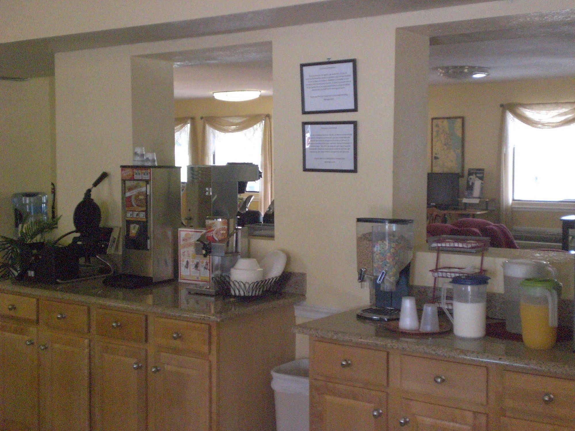 Executive Garden Titusville Hotel Εξωτερικό φωτογραφία
