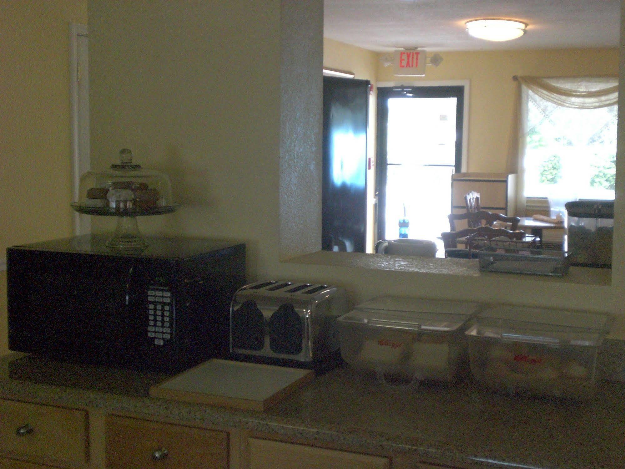 Executive Garden Titusville Hotel Εξωτερικό φωτογραφία