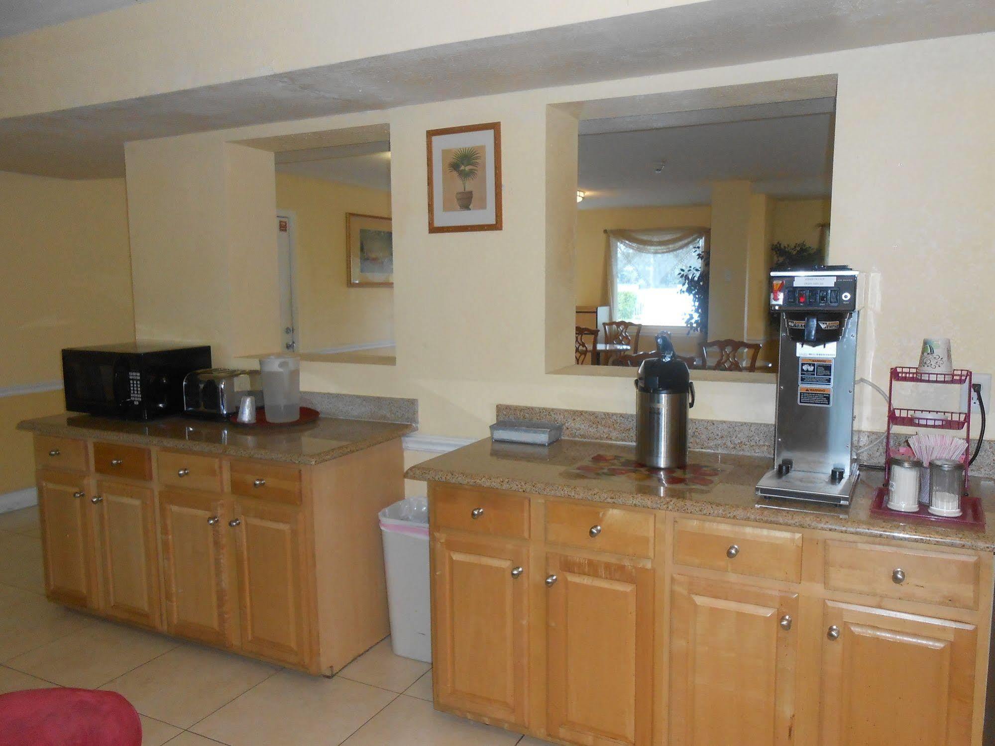 Executive Garden Titusville Hotel Εξωτερικό φωτογραφία