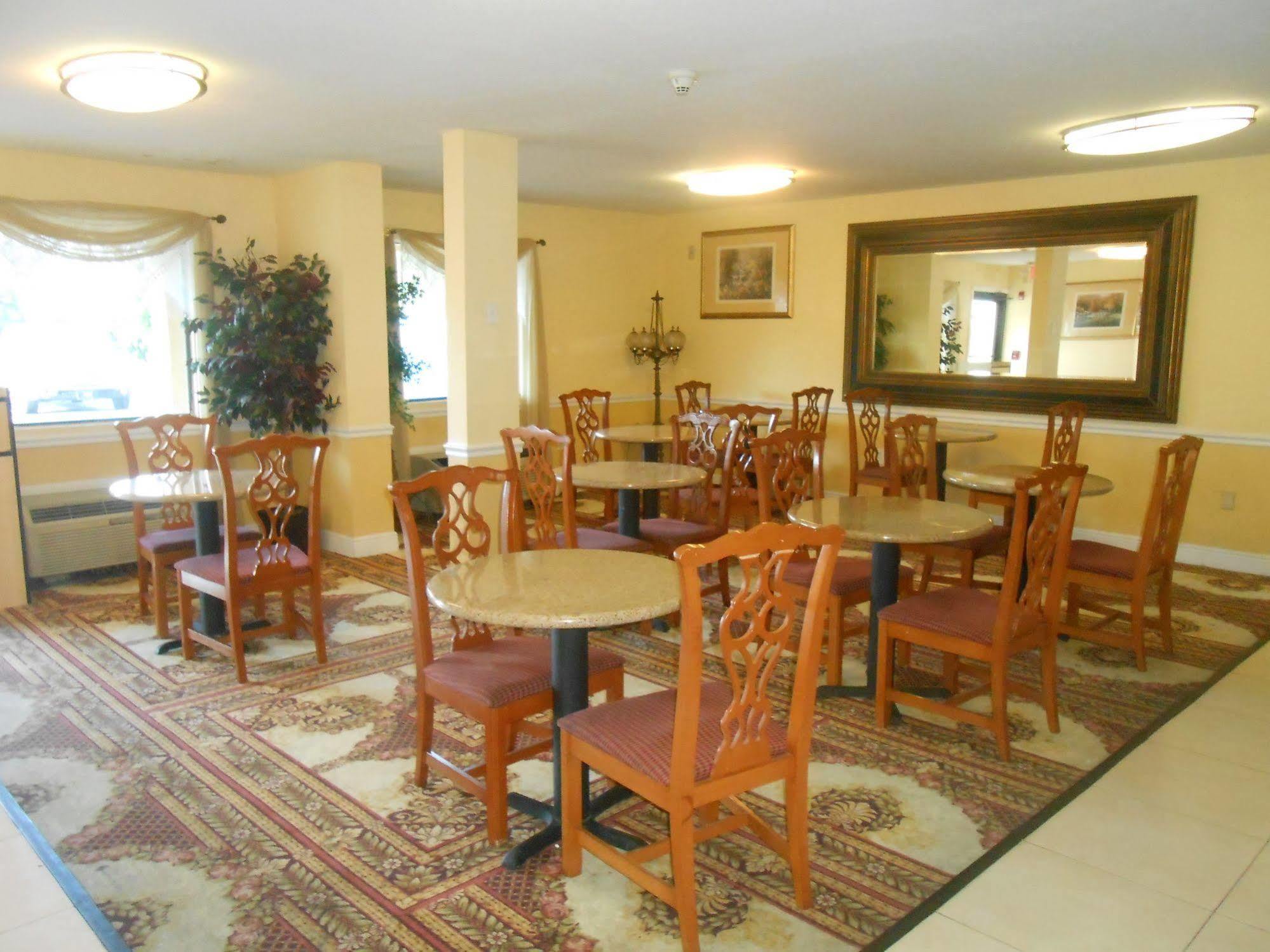 Executive Garden Titusville Hotel Εξωτερικό φωτογραφία