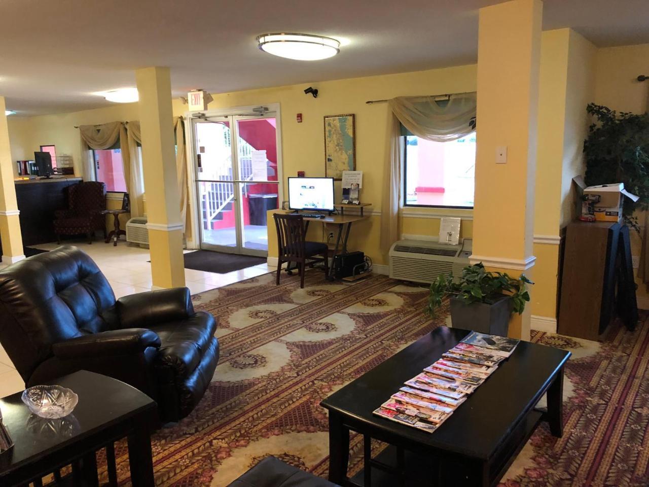 Executive Garden Titusville Hotel Εξωτερικό φωτογραφία
