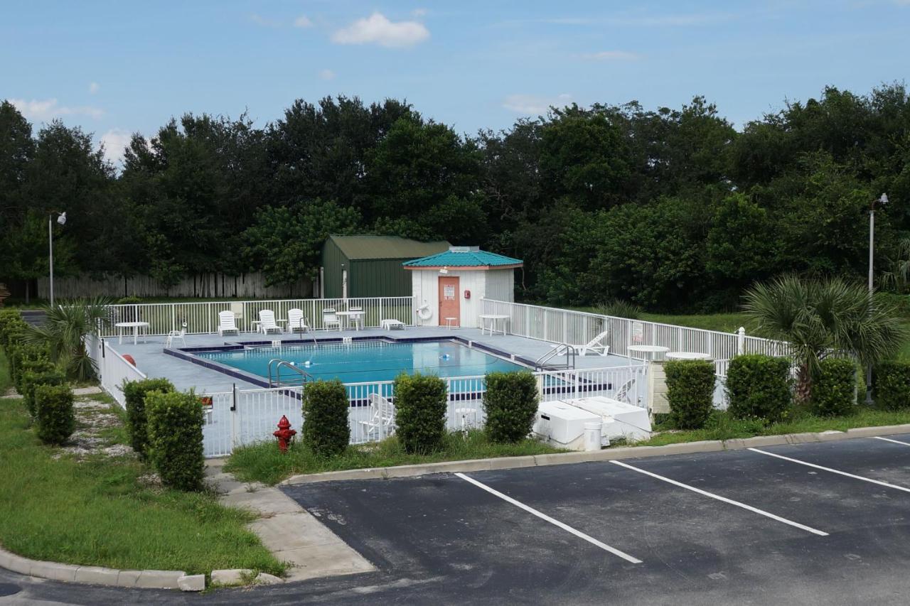 Executive Garden Titusville Hotel Εξωτερικό φωτογραφία